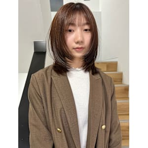 ミディアムレイヤー小顔フェイスレイヤーブラウン