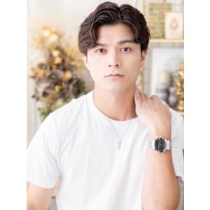 ビジネスにも◎黒髪リバースセンターパート　ツーブロパーマ - COVER HAIR bliss【カバーヘア ブリス】戸田公園/戸田公園西口店【カバーヘアブリス トダコウエン トダコウエンニシグチテン】掲載中