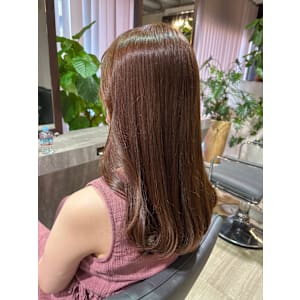 美髪矯正で朝のセットが楽になります！