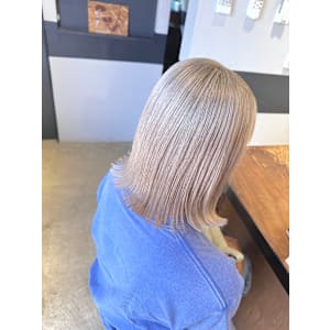 ホワイトベージュ - F・PARADEseaside【エフパレードシーサイド】掲載中