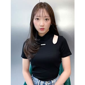 小顔になれるレイヤーカット！前髪からアンダーの髪までレイヤー - Elsa 神戸三宮【エルサ】【エルサ】掲載中