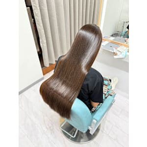 【Elsa元町・三宮】自然な縮毛矯正/絹髪ストレート