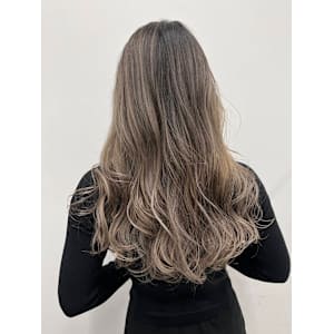 ミルクティーベージュ - siesta by amble luxe 池袋【シエスタ バイ アンブルリュクス】【シエスタ バイ アンブルリュクス】掲載中