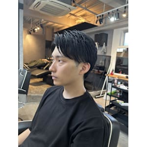 神田脩弥/センターパート/刈り上げなし - Vii men【ビーメン】掲載中