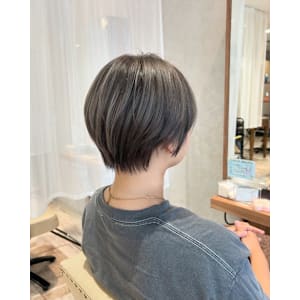 カット&カラー専門店 miret×スタイル