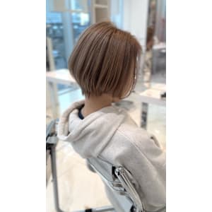 ハイトーンベージュ×ショート - NYNY 姫路本店【ニューヨークニューヨーク ヒメジホンテン】掲載中