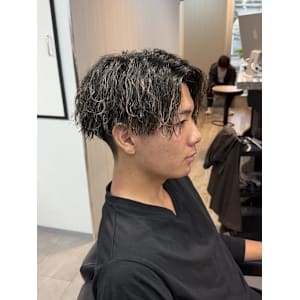 フェード/メンズ/大宮/ツイストスパイラル/短髪 - Vii men【ビーメン】掲載中