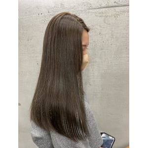 アッシュグレー - Prism【プリズム】掲載中