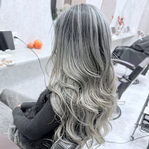 デザインカラー - kamiiro ハイトーン/ブリーチ/ダブルカラー/髪質改善【カミイロ ハイトーン ブリーチ ダブルカラー カミシツカイゼン】掲載中