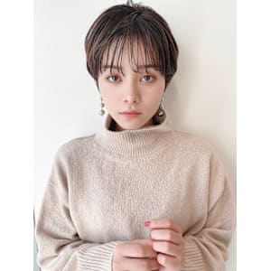 シースルーバングのマッシュショート