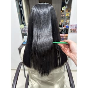 話題の髪質改善カラー