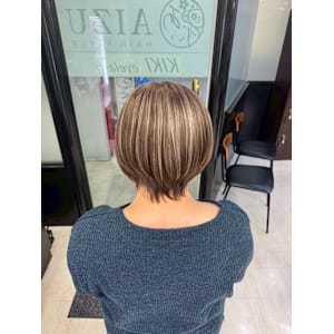 白髪ぼかしハイライト - AIZU本厚木 白髪ぼかし ハイライト バレイヤージュ 髪質改善【アイズホンアツギ シラガボカシ ハイライト バレイヤージュ カミシツカイゼン】掲載中