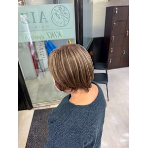 白髪ぼかしハイライト