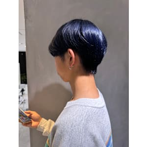 ネイビーブルーブルーブラックブリーチカラー