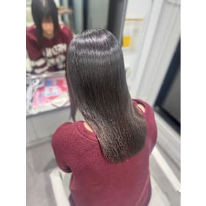 美髪縮毛矯正 - Loe 元町店【ロエ モトマチテン】掲載中