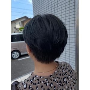 ターコイズブルー　ショート - 半個室型美容室 Sourire 伊都店【ハンコシツガタビヨウシツスーリールイトテン】掲載中