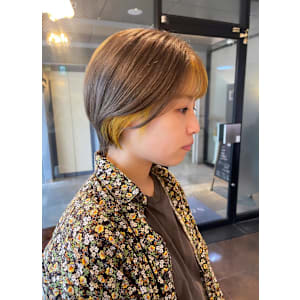 さりげなく魅せるイエローインナー - 半個室型美容室 Sourire 赤坂店【ハンコシツガタビヨウシツスーリールアカサカテン】掲載中