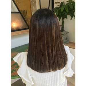 Lianan(リアナン)小さな美容室×スタイル