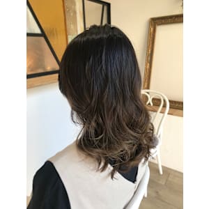 Lianan(リアナン)小さな美容室×スタイル