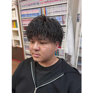 ゆるめの縦落ちツイストスパイラルパーマ