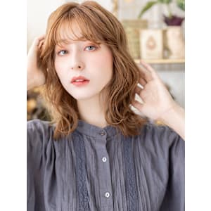 外国人風イヤリングカラーくびれパーマミディゆるふわミディアム - COVER HAIR bliss 【カバー ヘア ブリス】川口/ららテラス川口東口駅前店【カバー ヘア ブリス カワグチララテラスカワグチヒガシグチエキマエテン】掲載中