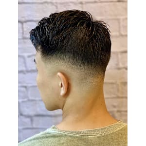 フェードカットスタイル - 銀座マツナガ 新宿野村ビル店【ギンザマツナガ シンジュクノムラビルテン】掲載中