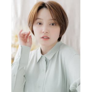 センターパート小顔ショートカットレイヤー　ボブレイヤー - COVER HAIR bliss【カバーヘア ブリス】大宮/大宮西口店【カバー ヘア ブリス オオミヤ オオミヤニシグチテン】掲載中