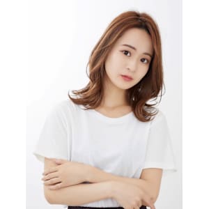 くびれミディアム/外ハネミディ