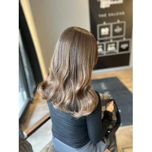 秋冬のブリーチなしで叶う透明感beige - ao. 渋谷/表参道 ダブルカラー・ハイトーン・髪質改善【アオ】【アオ シブヤ オモテサンドウ ダブルカラー ハイトーン カミシツカイゼン】掲載中