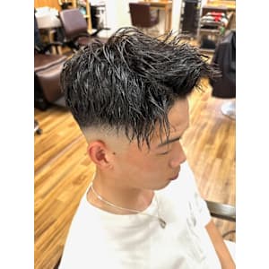 アップバングツイストフェード - hair studio Romeo【ロメオ】掲載中