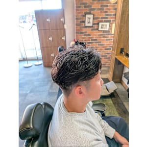 センターマッシュ - @110 BARBER SHOP CONTINENTAL【ワンワンオー バーバー ショップ コンチネンタル】掲載中