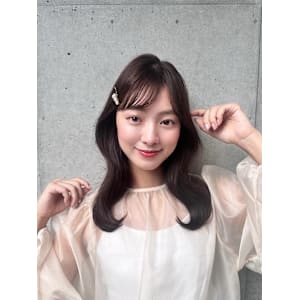 動きのあるくびれヘア♪