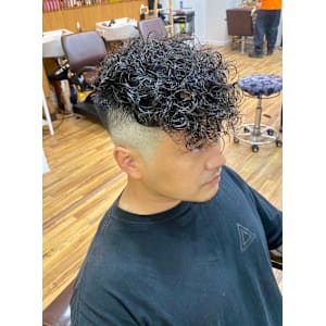 限界突破スペインカール - hair studio Romeo【ロメオ】掲載中