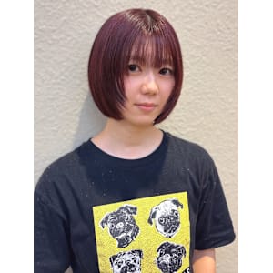 ミニボブ レイヤーボブ 顔周りレイヤー 艶髪 カシスレッド