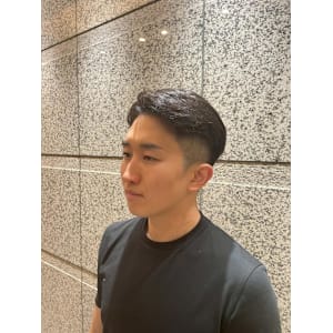 銀座　理容室　ナチュラルセンターパート - ヘアーモードキクチ 銀座店【ヘアーモードキクチ】掲載中