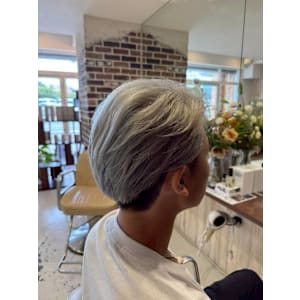 Frames hair&relax 浦和美園×スタイル