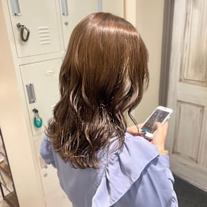 カット&カラー専門店 miret×スタイル