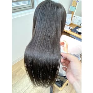 カット&カラー専門店 miret×スタイル