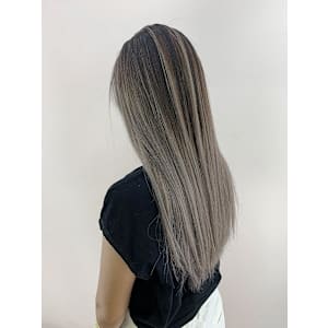 外国人風デザイン/バレイヤージュ/ホワイトグレージュ - CREA茅ヶ崎【クレアチガサキ】掲載中