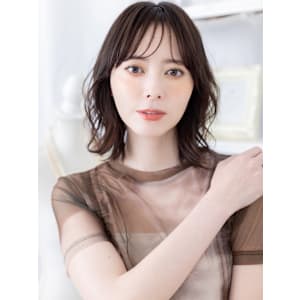 くせ毛風シースルーバングセミウェットヘア　ミディアムレイヤー - mod's hair【モッズヘア】上尾/上尾西口店【モッズヘア アゲオ アゲオニシグチテン】掲載中