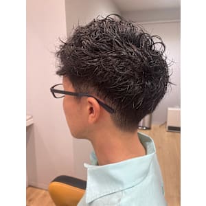 男性専門美容室 HOLD【ホールド】×スタイル