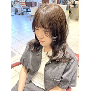 ファーストカラーにグレージュ - EMU international 春日部本店【エムインターナショナル】掲載中