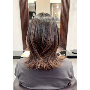 大人世代の魅力を引き出すくびれヘア/赤羽美容室/赤羽駅 - OHI 赤羽店【オーエイチアイ アカバネテン】掲載中