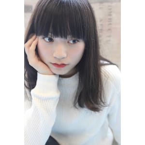 黒髪ワイドバングストレート