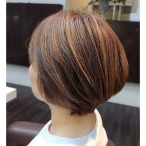 ショートボブハイライトローライト - ENOMOTO 髪質改善・白髪ぼかし【エノモト】【エノモト】掲載中