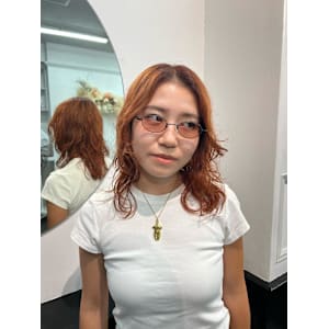 ブリーチカラー/オレンジ/オレンジブラウン/パーマ風スタイル - AO。【アオ】掲載中