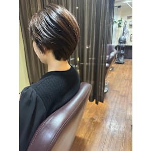 HAIR DESIGN + GOLDEN ROCK×スタイル