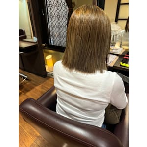 HAIR DESIGN + GOLDEN ROCK×スタイル