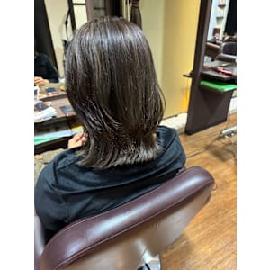 HAIR DESIGN + GOLDEN ROCK×スタイル