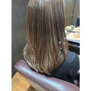 HAIR DESIGN + GOLDEN ROCK×スタイル